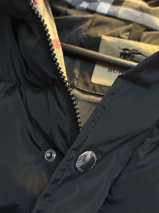 Geaca Burberry cu gluga