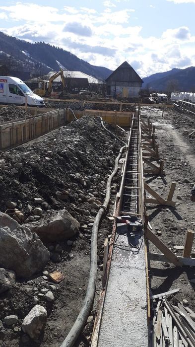 Изпомпване на бетон на трудно достъпни места