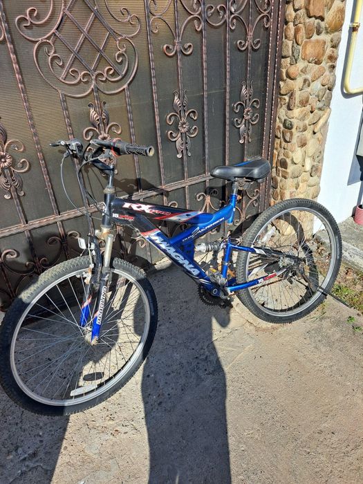 Vand bicicleta cu suspensii