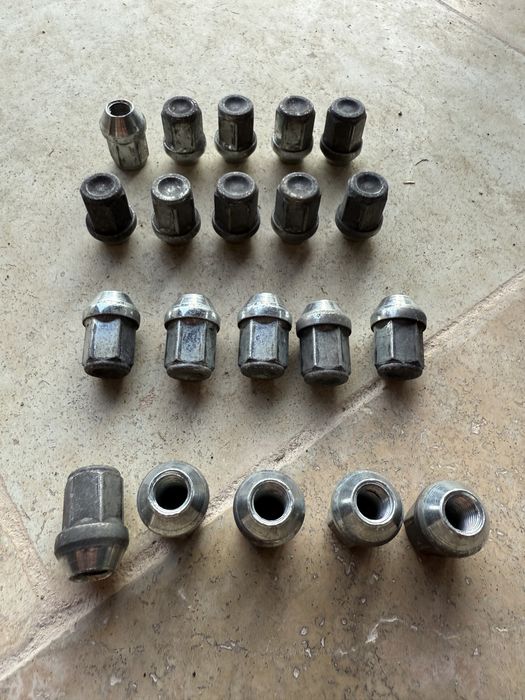 Set piulite prezoane Ford Hyundai Volvo Opel