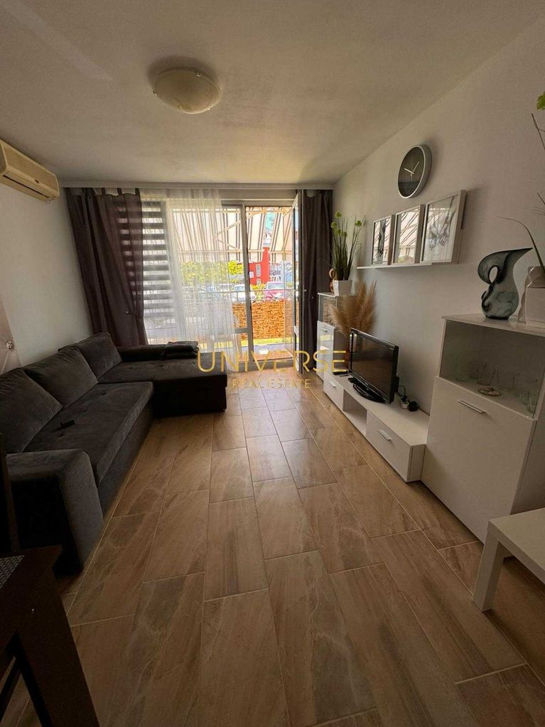 Продава се Двустаен апартамент в Свети Влас - 67 кв.м за 1045 €/кв.м - Снимка #2