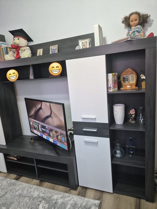 Vand bibliotecă în stare foarte bună