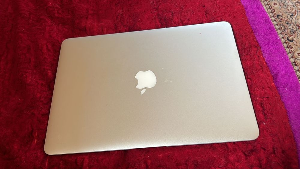 Продам МакБук air