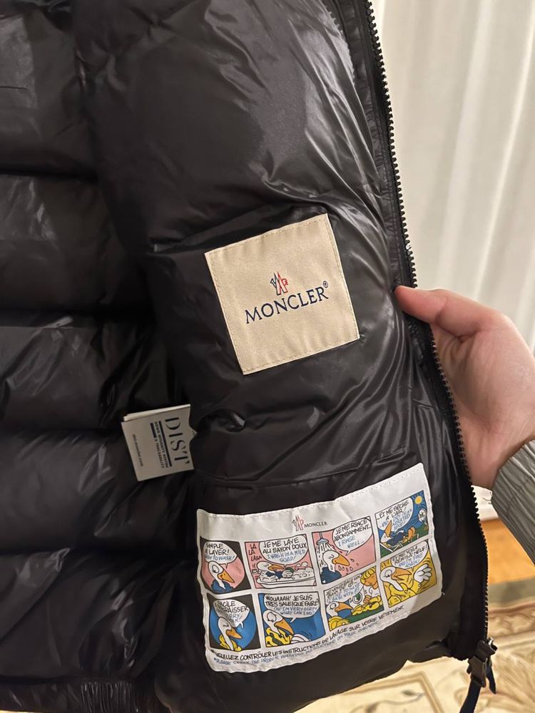 Жилетка(Безрукавка) Moncler