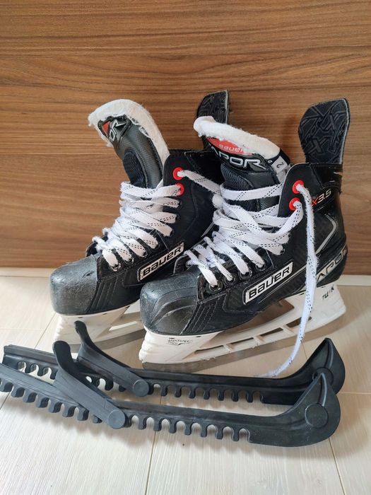 Кънки, стик, протектори - хокейна екипировка за дете - 10-11 години