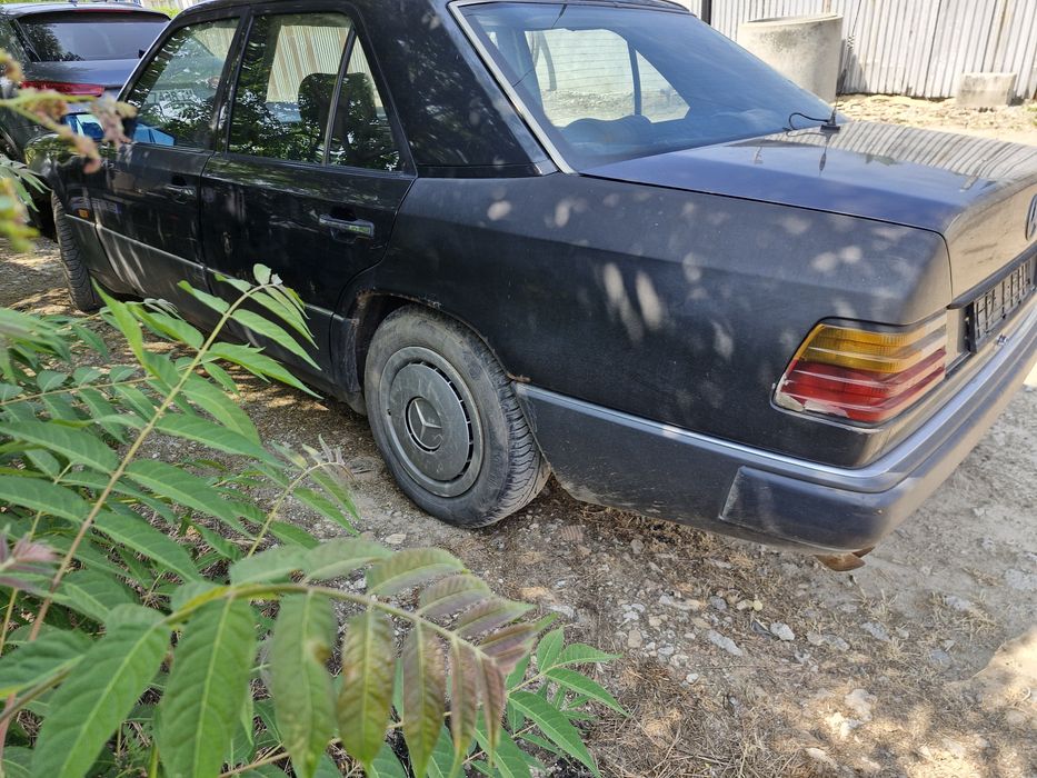 Мерцедес 124 2.5 турбо дизел НА ЧАСТИ