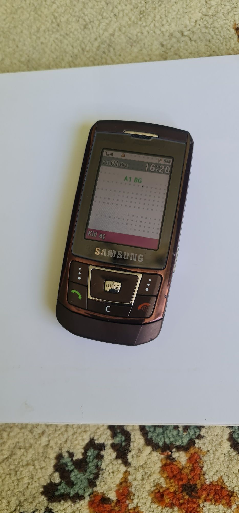Samsung D 900 без зарядно