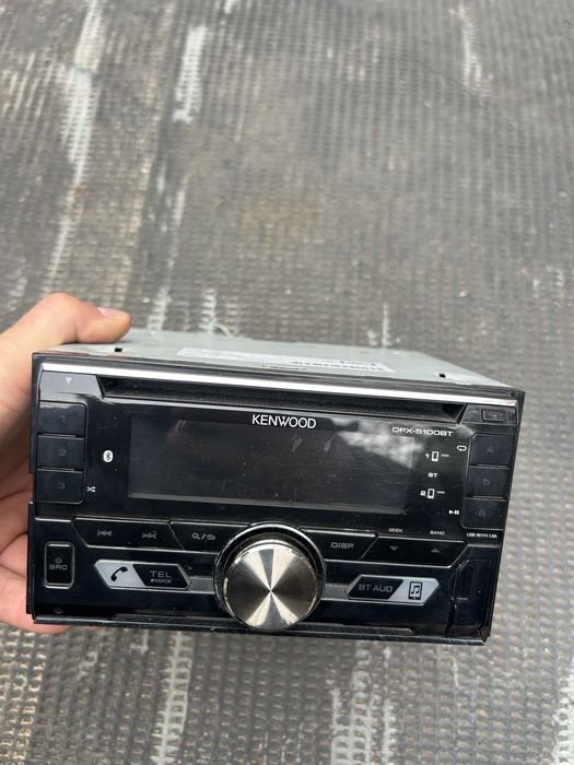 Продам магнитолу Kenwood рабочая