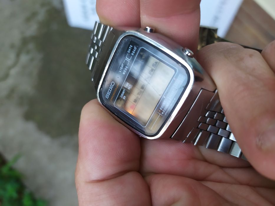 Ретро електронен часовник Seiko
