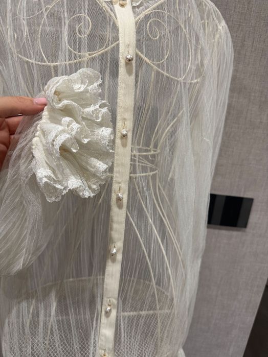 Блуза бяла прозрачна с перлени копчета Dolce & Gabbana