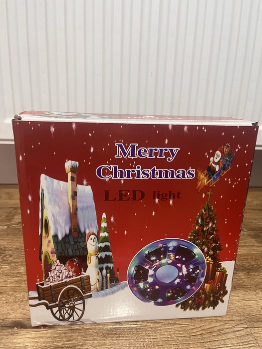 Instalatie  de exterior colorata