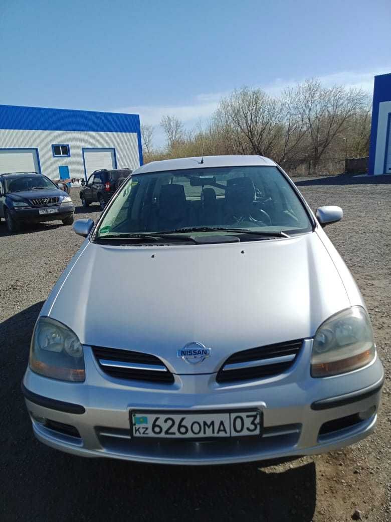 nissan almera tino