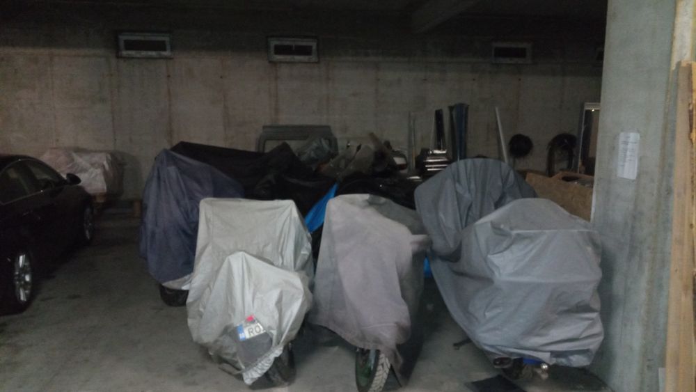 Inchiriez garaj pentru depozitare motociclete