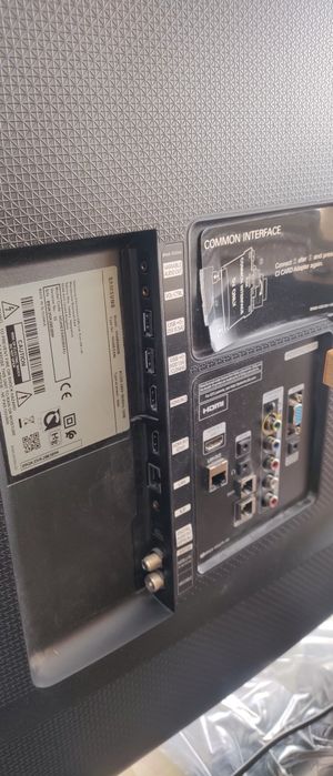 Телевизор Samsung 49" HG49EE690DB
- 49 Инча Diagonal Class HE690 Seri