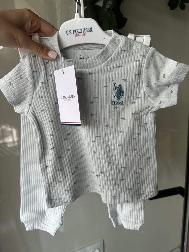 Чисто нови комплети polo за бебе
