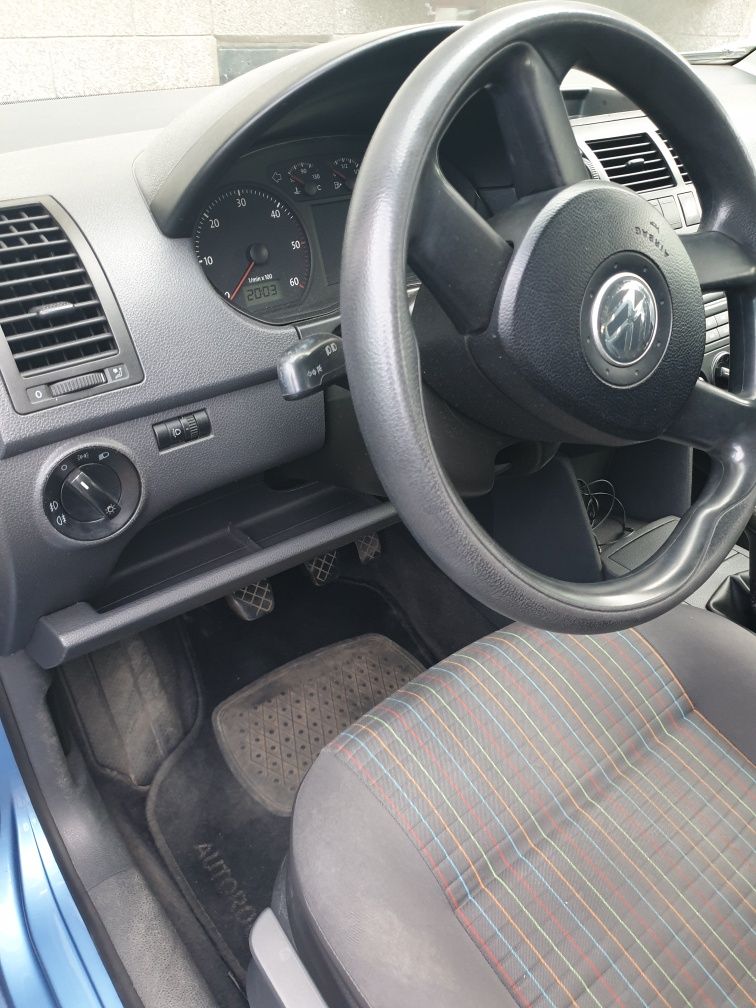 VW Polo 1.4 Син цвят