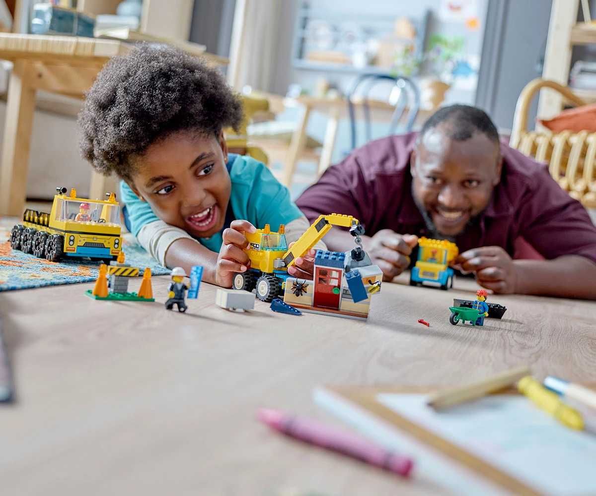 LEGO® City Great Vehicles 60391 - Строителни камиони и кран 235ч