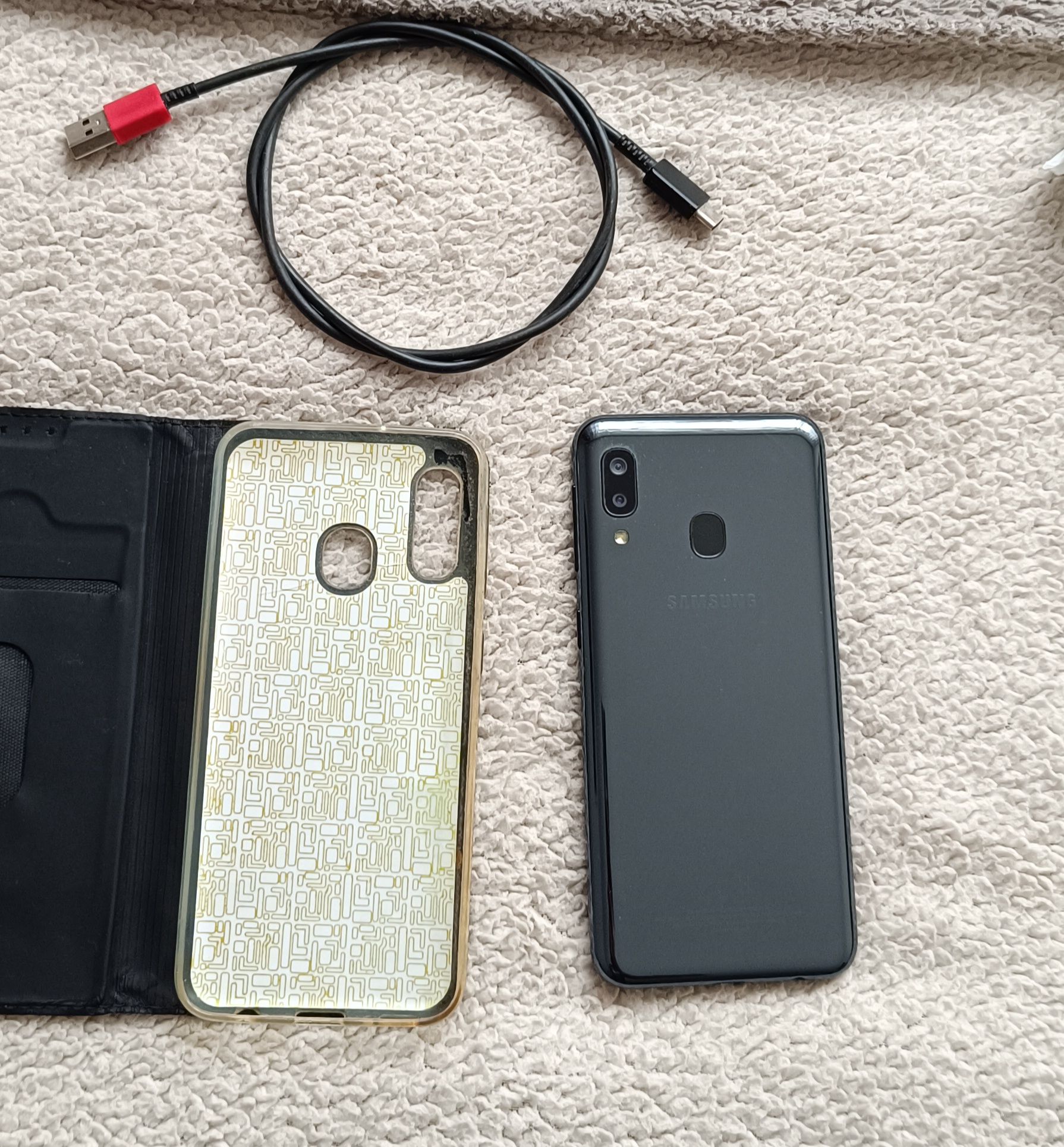 Vând Samsung a20e in stare foarte buna
