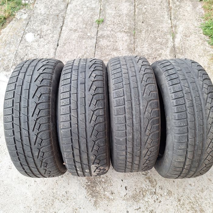 Зимни гуми Pirelli 225/60/17