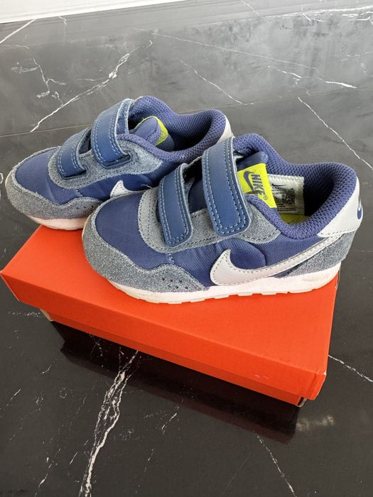 Маратонки 23-24номер