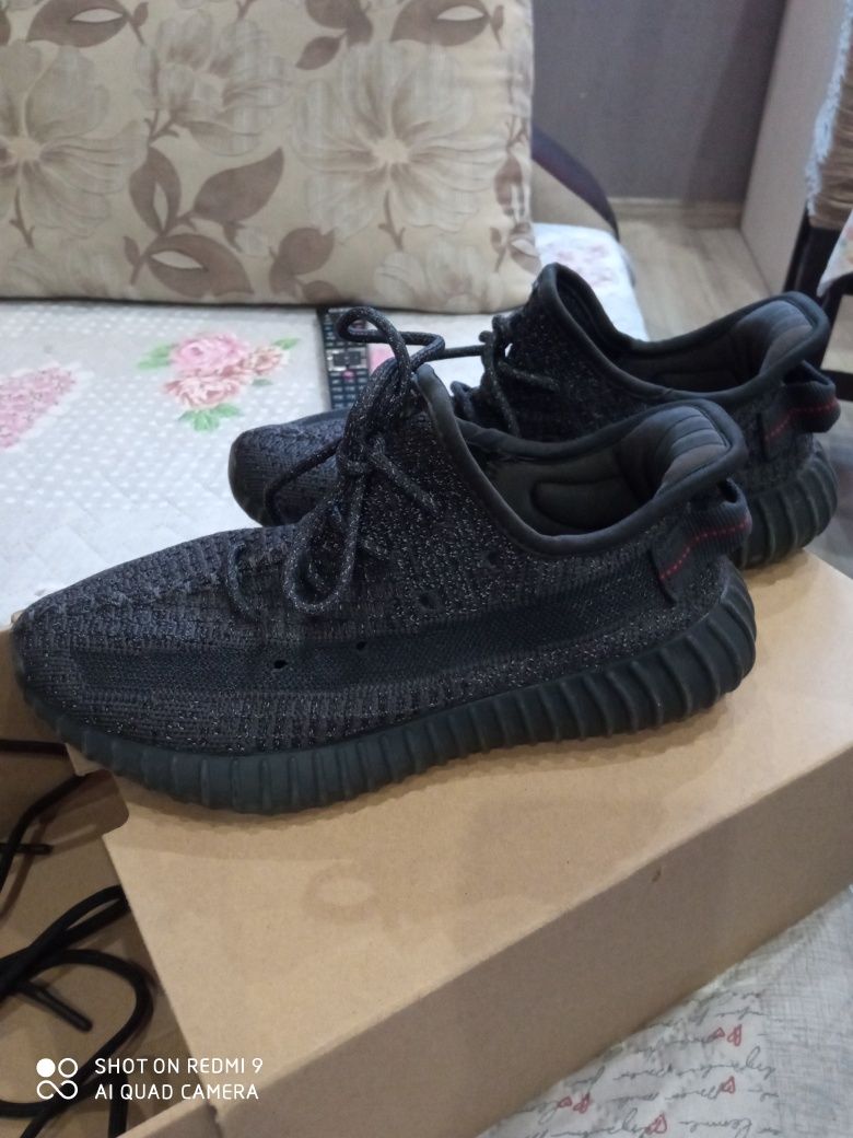 Маратонки Adidas  Yeezy