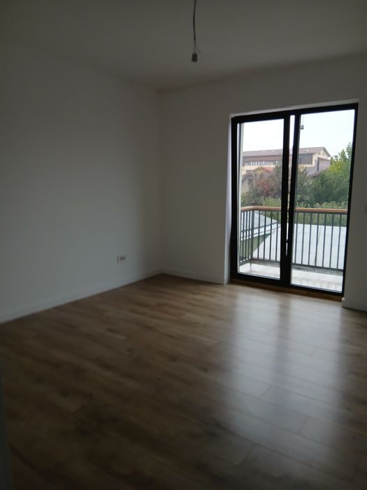 Vila de vanzare   in imobil tip duplex, Valea Adanca-Iasi