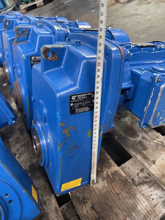 Мотор-редуктор/редуктори Nord