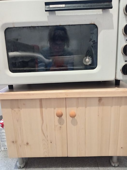 Печка Раховец работеща с ново долно шкафче