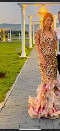 Vând rochie superba marca Tabja adusă din Kosovo , mărimea 36 S