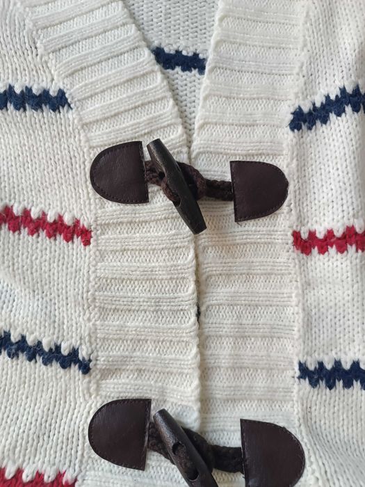 Дамска плетена жилетка