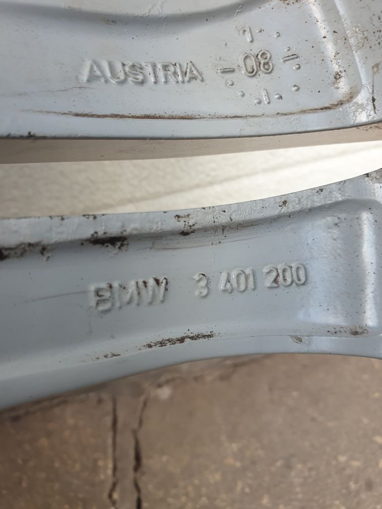 Оригинални джанти за BMW R17 5x120 ET46 8J