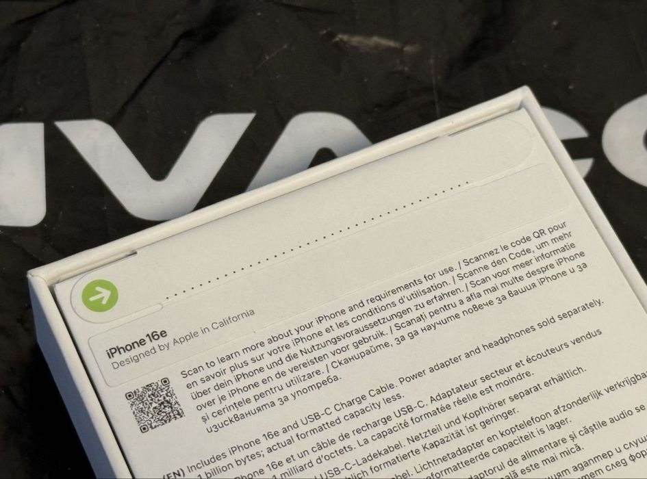 ЗАПЕЧАТАН 128GB iPhone 16e Vivacom Гаранция 2027 Black / Черен 16 e