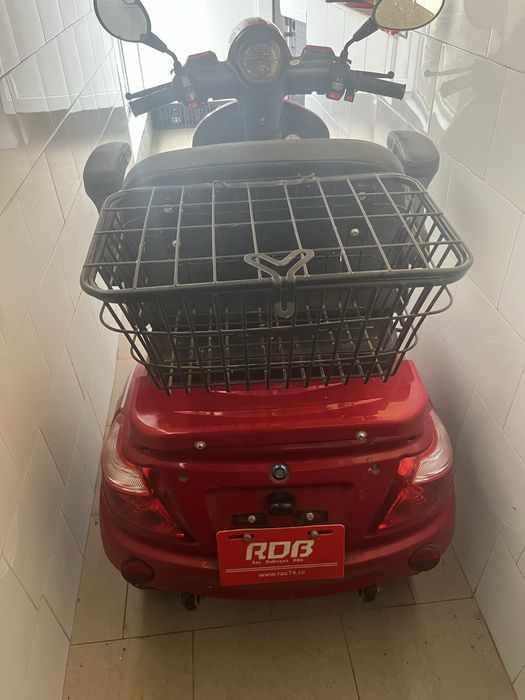 Scuter RDB cu acumulator