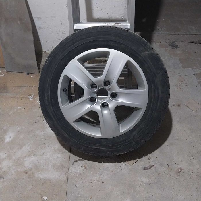 Комплект дисков с зимней резиной r16 на  Ауди WV