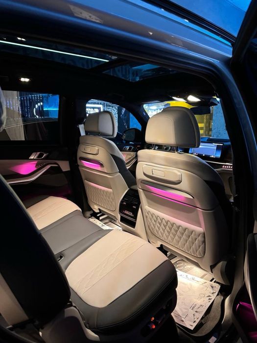 BMW X7 xDrive 40 i 2023 год