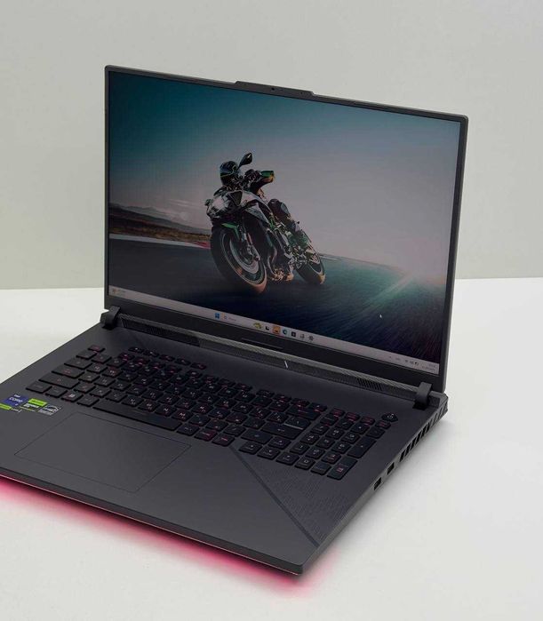 Asus ROG Strix G18 - G814J (i9-14900HX/RTX4060)