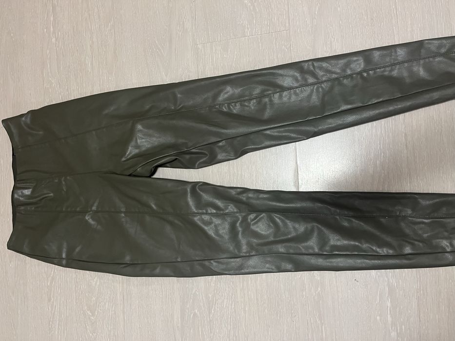 Тъмно зелен Кожен Панталон
