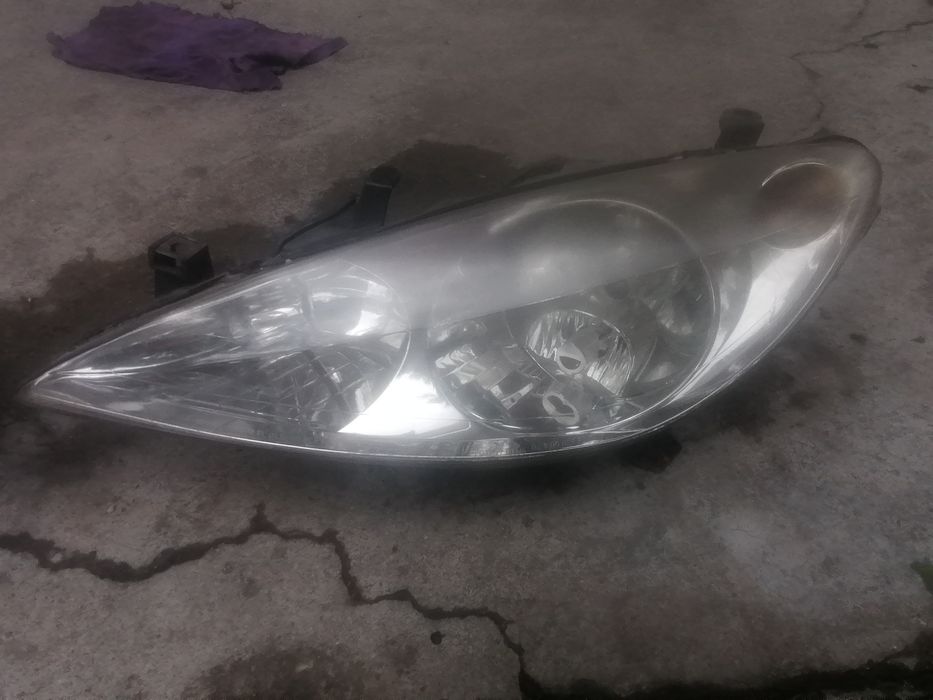 Фарове за peugeot 307
