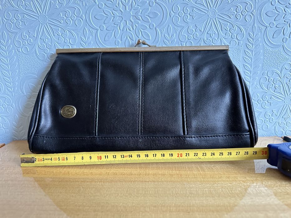 Черна чанта България