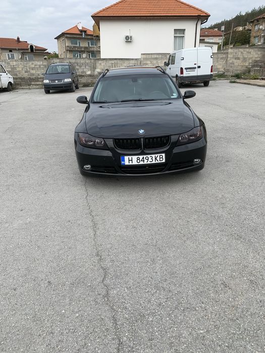 Продавам Bmw 335d.