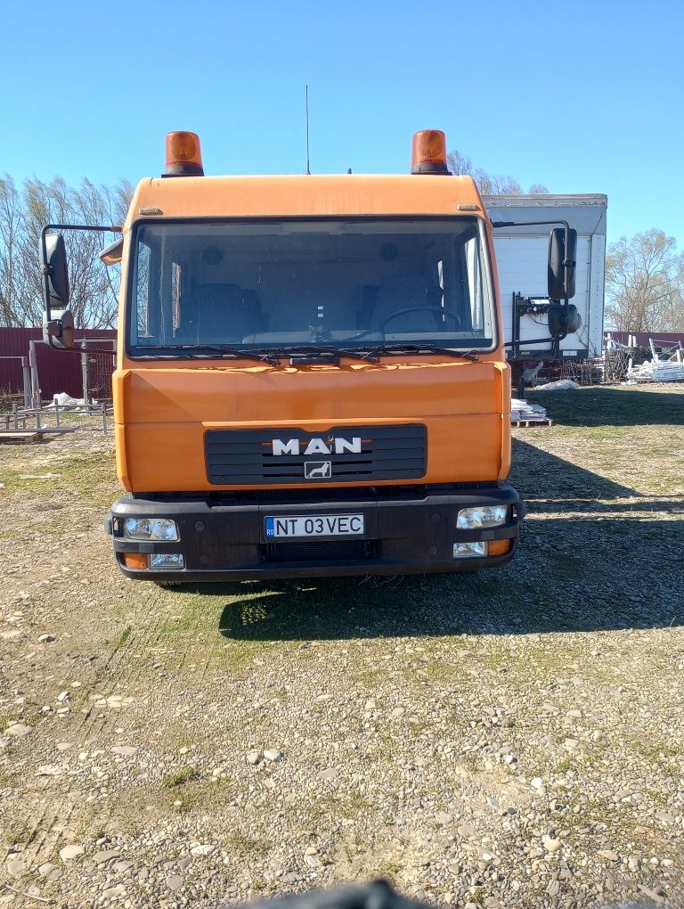 Man LE 12.220,an 2003,