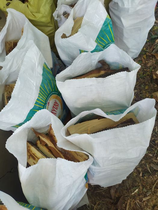 Продам  рубленные дрова  в мешках