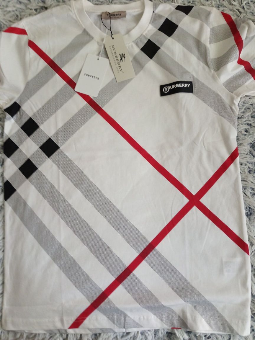 Tricou BURBERY marimea M