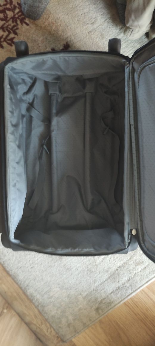 Samsonite куфар черен 60 см