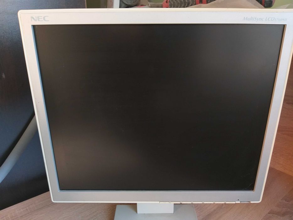 Монитор NEC MultiSync LCD 1760NX