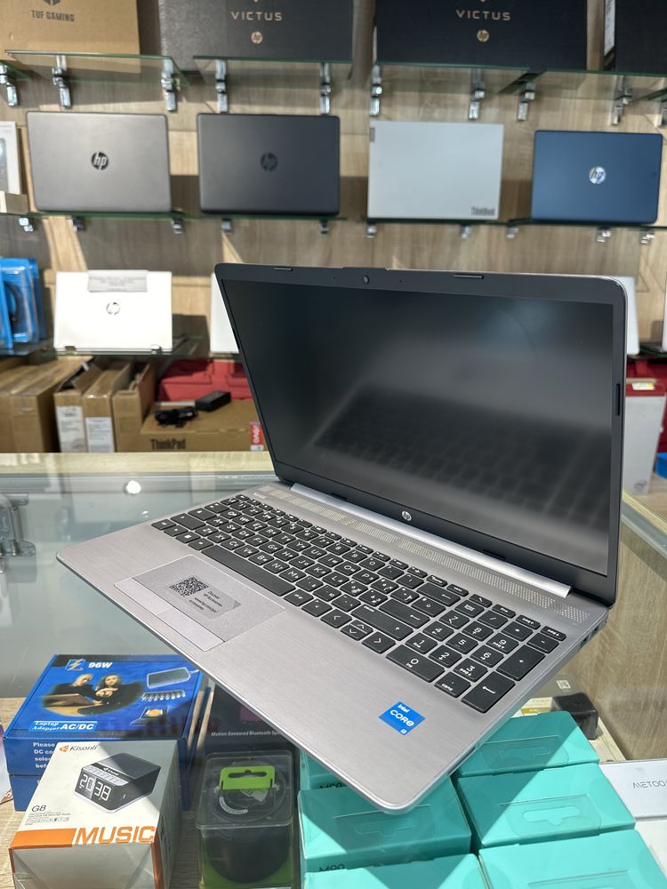 HP 250 G8/Intel Core i3-1115G7/DDR4 8GB/256 GB