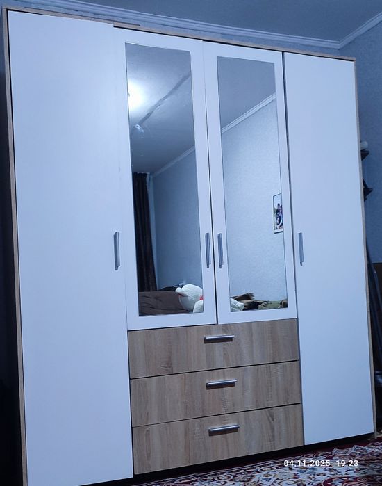 Продам шкаф шифонер