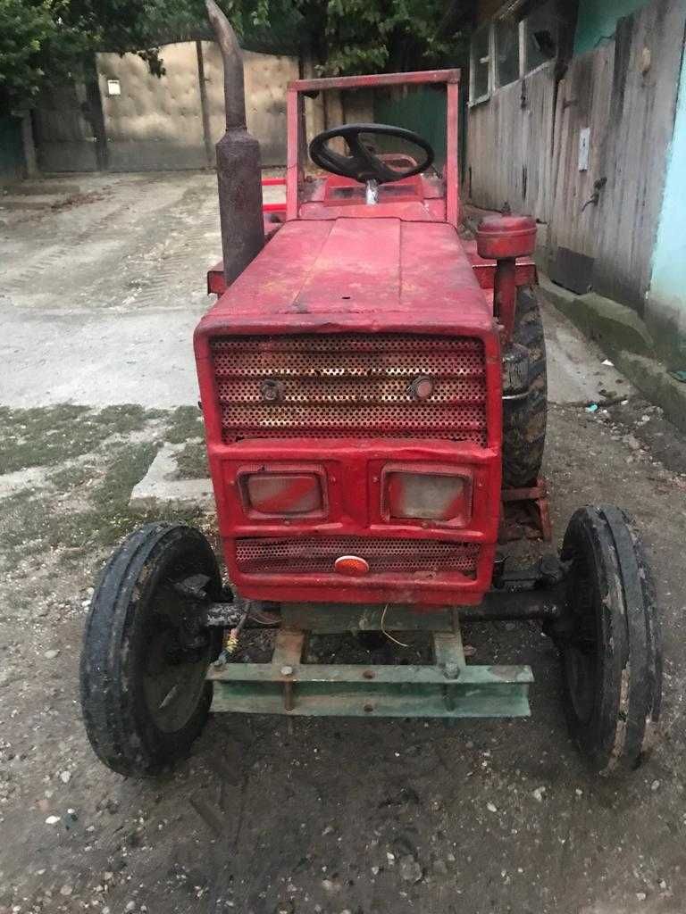 Tractor DSH 18 cp
