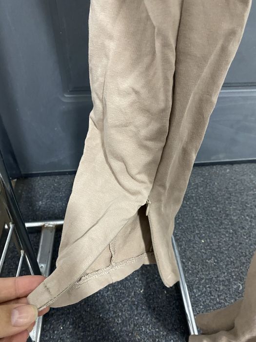 Pantaloni tip colanti