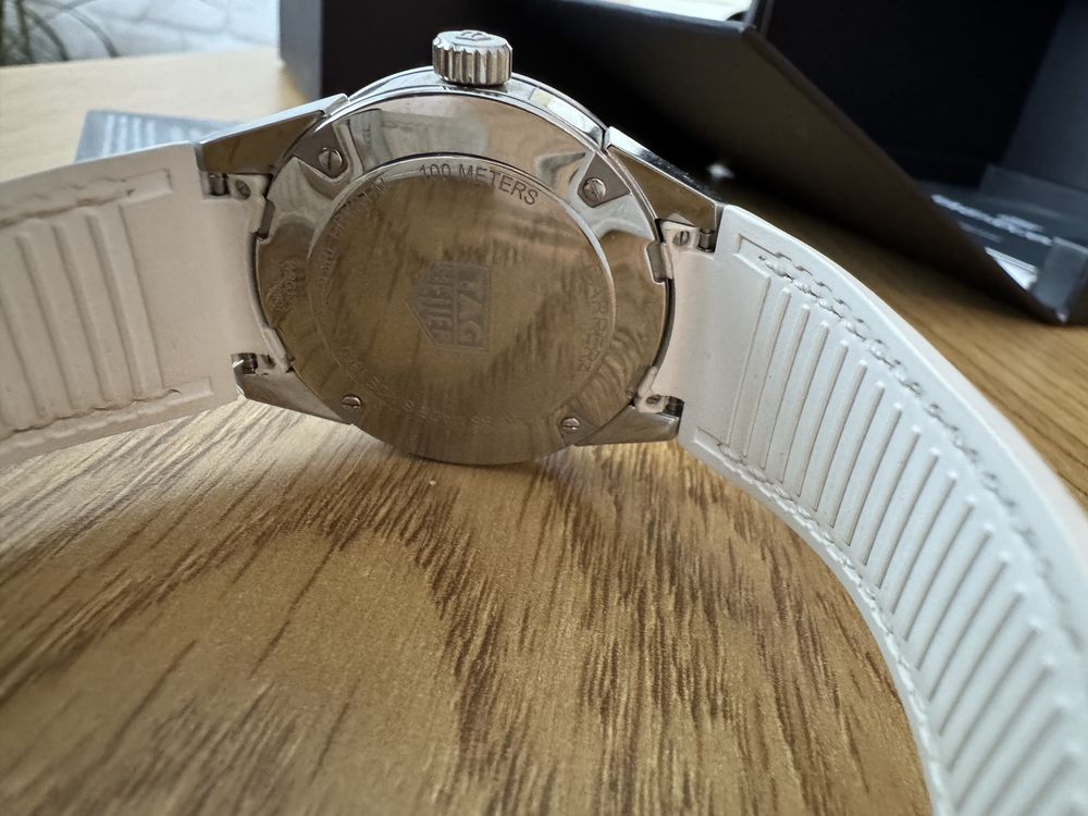 Дамски часовник TAGHeuer carrera diamond